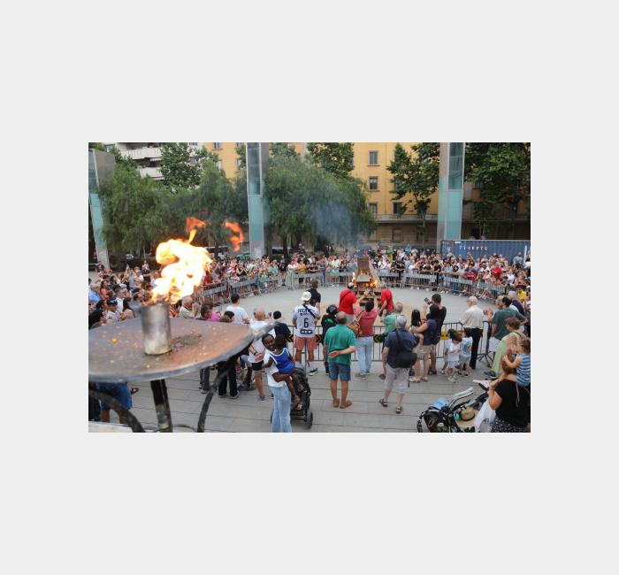 Lectura del missatge i encesa de la foguera de Sant Joan